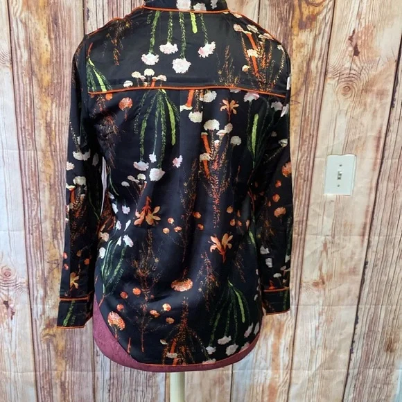 Lai Meng Five Cats Medium Size Women‎ Button down Top with a Tie  NWT - Picture 5 of 11